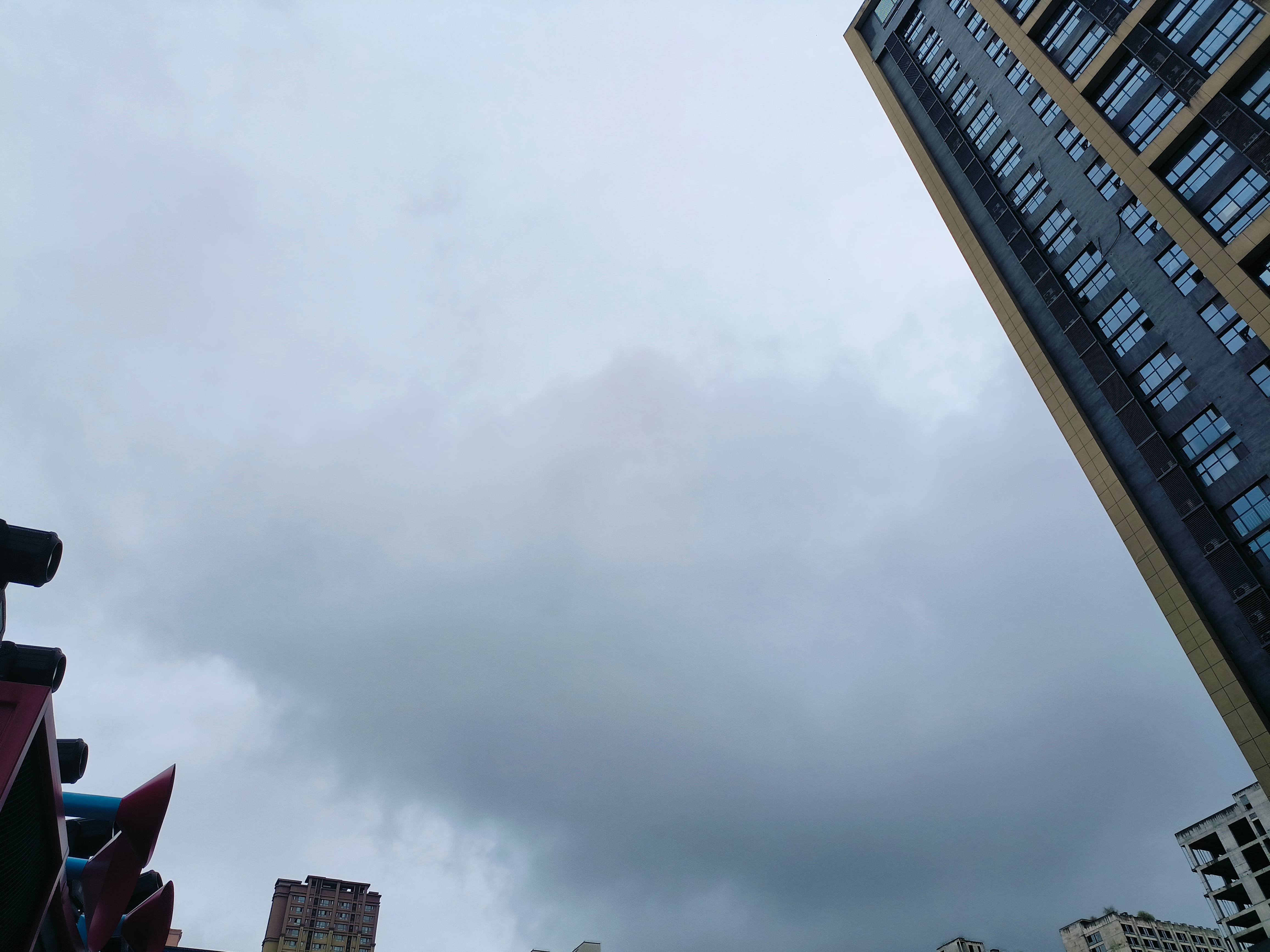 终于要下雨了